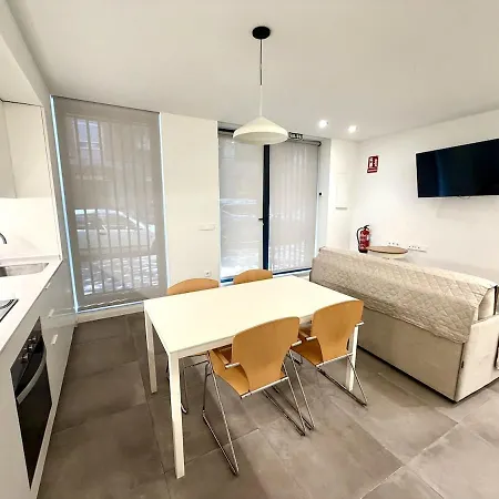 Apartment Spacious 2br,2ba Near Nou Mestalla *