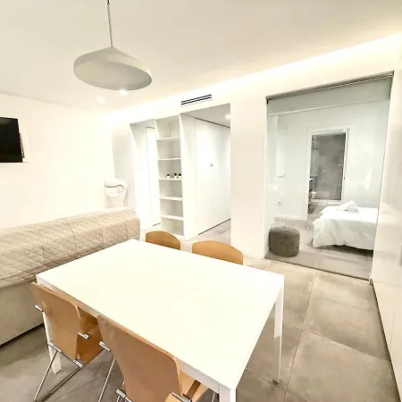 Apartment Spacious 2br,2ba Near Nou Mestalla Valencia